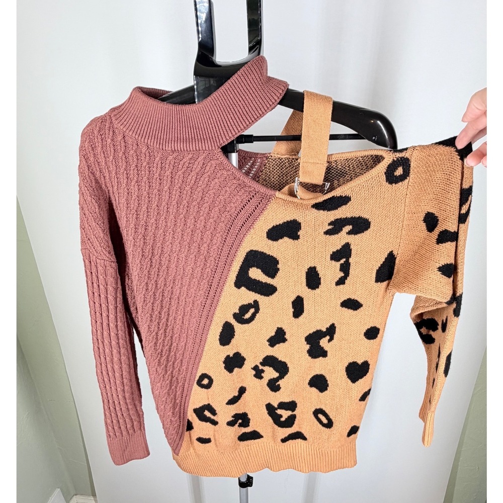 Women Colorblock Leopard Print Asymmetrical Buckle Strap Sweater Mauve Tan XL